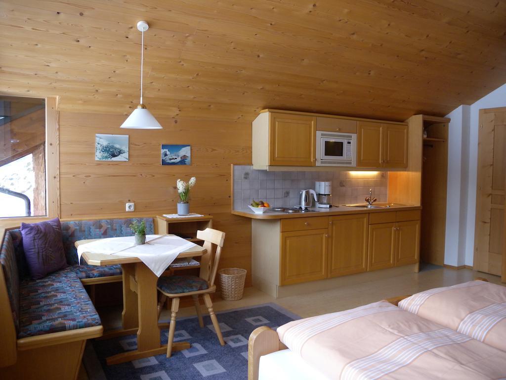 Appartments Haus Monika Schoppernau Room photo