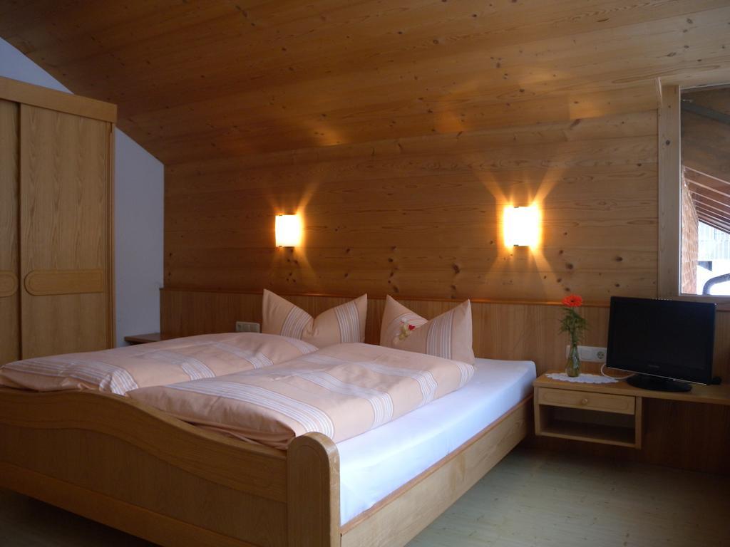 Appartments Haus Monika Schoppernau Room photo